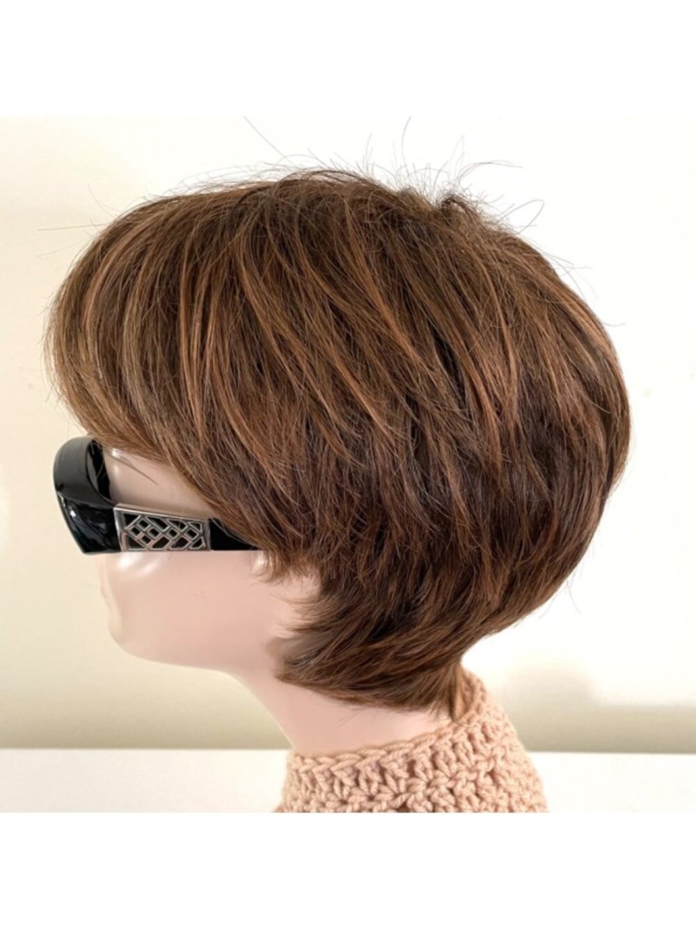 Black White Pearl Wig Pixie Cut Medium Brown Highlighted Layered Short Hair